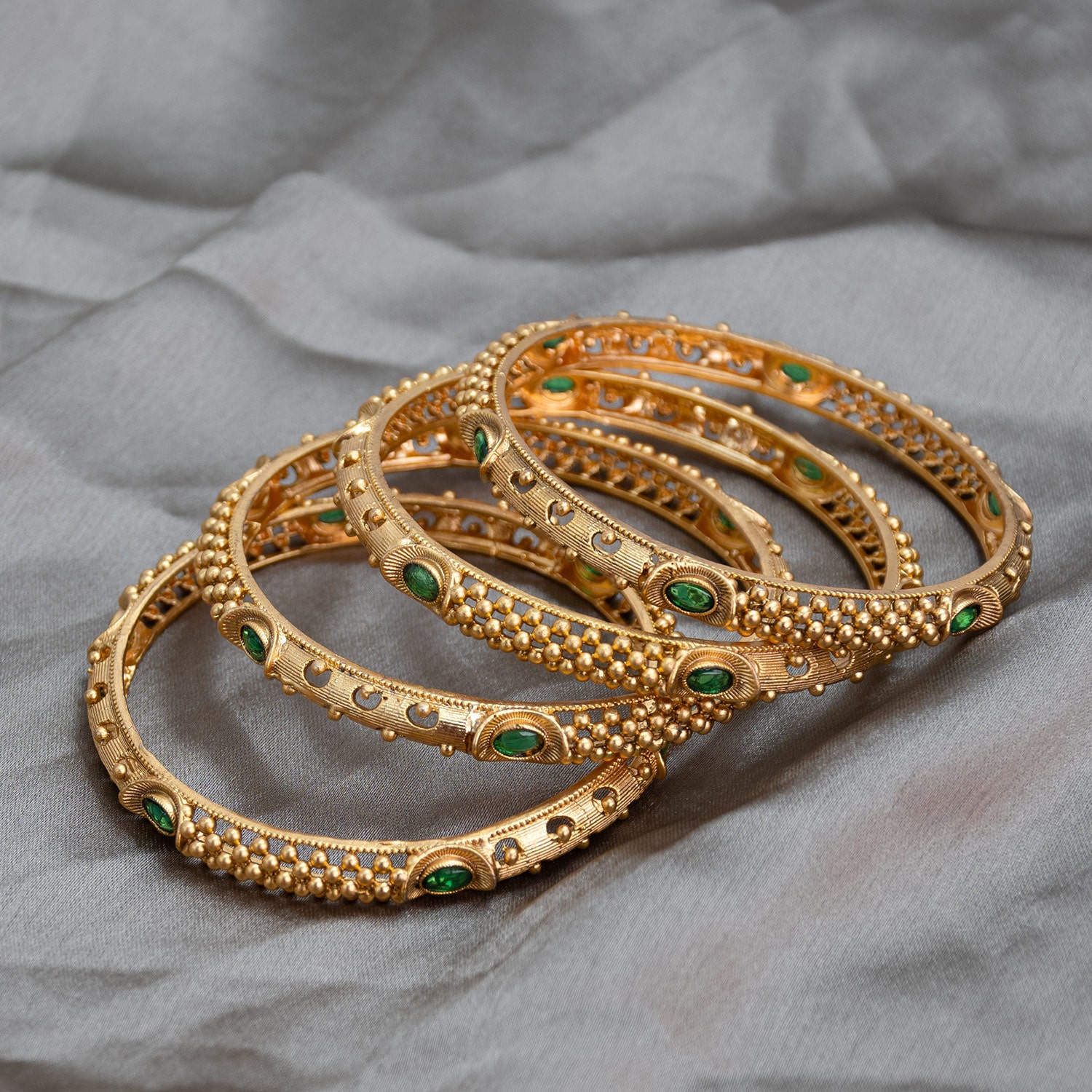 Bangles / Bracelet