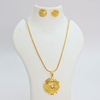 Elegant Gold Plated Pendant Set