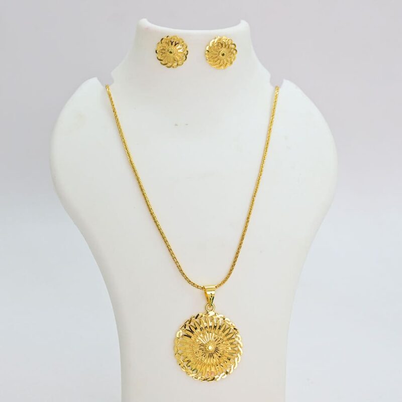 Elegant Gold Plated Pendant Set